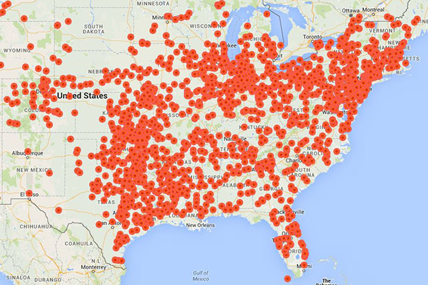 Each red dot represents a local KKK chapter.
